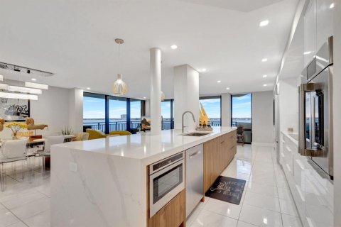 Copropriété à louer à Riviera Beach, Floride: 2 chambres, 132.29 m2 № 2184996 - photo 2