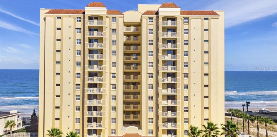 Condominio en Daytona Beach, Florida, 3 dormitorios № 1717324
