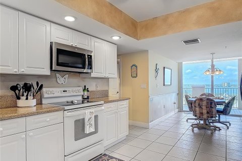 Condominio en venta en Daytona Beach, Florida, 3 dormitorios, 216 m2 № 1717324 - foto 4