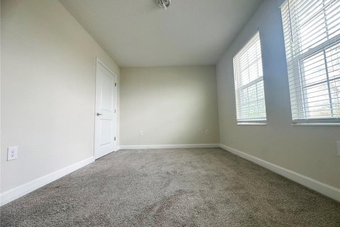 House in Winter Garden, Florida 4 bedrooms, 173.45 sq.m. № 1803754 - photo 18