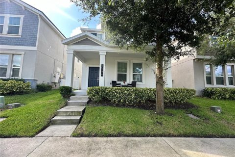House in Winter Garden, Florida 4 bedrooms, 173.45 sq.m. № 1803754 - photo 2
