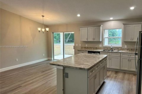 House in Ocala, Florida 3 bedrooms № 1921864 - photo 4