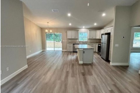 House in Ocala, Florida 3 bedrooms № 1921864 - photo 3