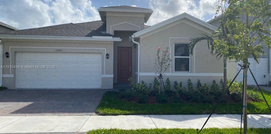 Villa ou maison à Homestead, Floride 3 chambres, 189.61 m2 № 1966486