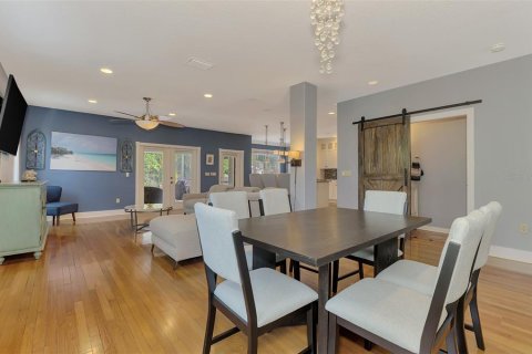 Villa ou maison à louer à Sarasota, Floride: 3 chambres, 253.34 m2 № 2431130 - photo 14