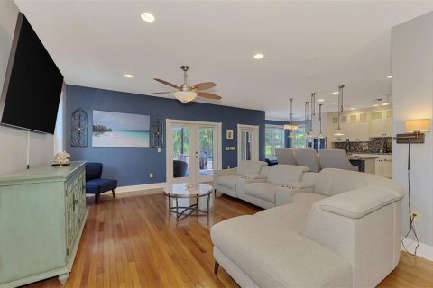 Villa ou maison à louer à Sarasota, Floride: 3 chambres, 253.34 m2 № 2431130 - photo 17