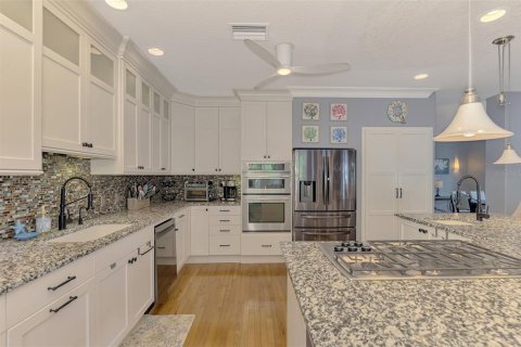 Villa ou maison à louer à Sarasota, Floride: 3 chambres, 253.34 m2 № 2431130 - photo 6