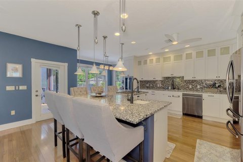 Villa ou maison à louer à Sarasota, Floride: 3 chambres, 253.34 m2 № 2431130 - photo 2