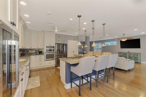 Villa ou maison à louer à Sarasota, Floride: 3 chambres, 253.34 m2 № 2431130 - photo 3