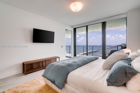 Apartment in Miami, Florida 3 bedrooms, 141.77 sq.m. № 2074931 - photo 14