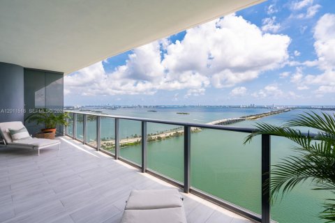 Apartment in Miami, Florida 3 bedrooms, 141.77 sq.m. № 2074931 - photo 11