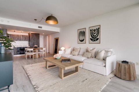Apartment in Miami, Florida 3 bedrooms, 141.77 sq.m. № 2074931 - photo 8
