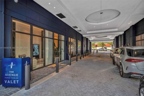 Copropriété à louer à Coral Gables, Floride: 2 chambres № 2152873 - photo 5