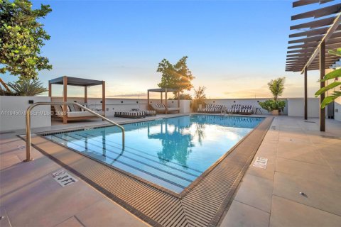 Copropriété à louer à Coral Gables, Floride: 2 chambres № 2152873 - photo 24