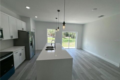 House in Citrus Springs, Florida 4 bedrooms, 164.81 sq.m. № 1884036 - photo 12