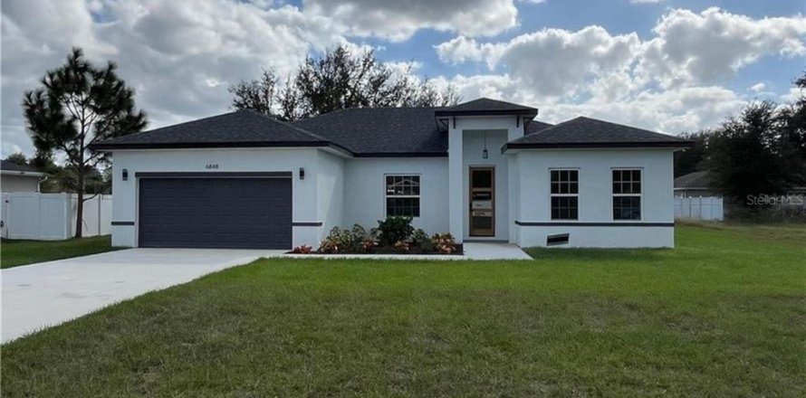 House in Citrus Springs, Florida 4 bedrooms, 164.81 sq.m. № 1884036