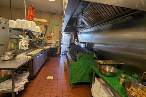 Commercial property in Clermont, Florida 6010.22 sq.m. № 2108981