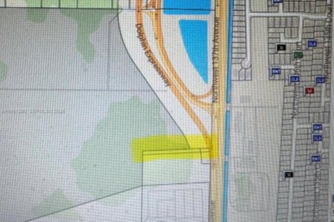 Propiedad comercial en Miami, Florida № 2080804