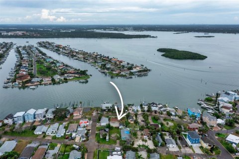 Terreno en venta en Madeira Beach, Florida № 1912985 - foto 8