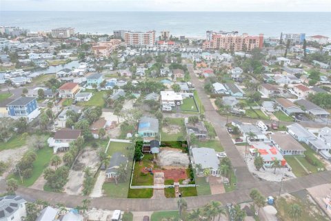 Terreno en venta en Madeira Beach, Florida № 1912985 - foto 2