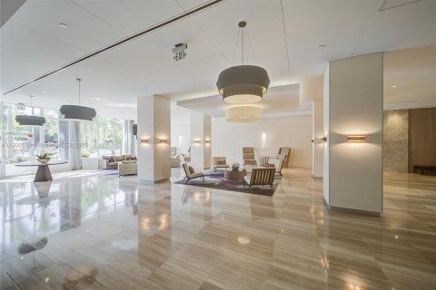 Condo in Sunny Isles Beach, Florida, 2 bedrooms  № 1953460 - photo 2