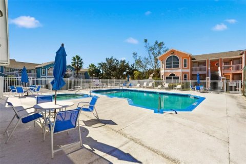 Condo in Kissimmee, Florida, 3 bedrooms  № 2376630 - photo 25