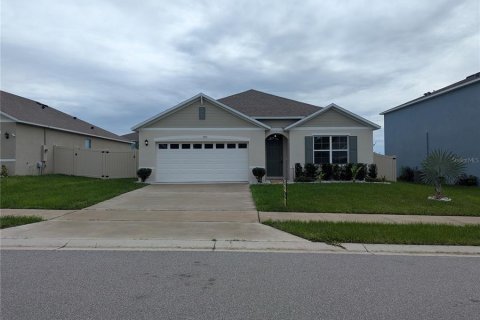 Villa ou maison à Tavares, Floride 4 chambres, 173.45 m2 № 2366956
