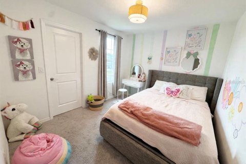Casa en venta en Zephyrhills, Florida, 5 dormitorios, 205.96 m2 № 2316880 - foto 24