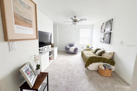 Casa en venta en Zephyrhills, Florida, 5 dormitorios, 205.96 m2 № 2316880 - foto 15