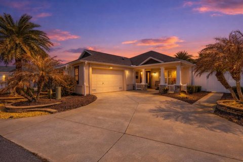 Casa en The Villages, Florida 3 dormitorios, 155.52 m2 № 2101648