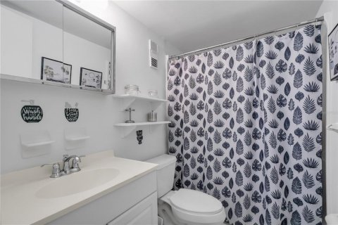 Condominio en alquiler en Orlando, Florida, 1 dormitorio, 60.85 m2 № 1816750 - foto 13