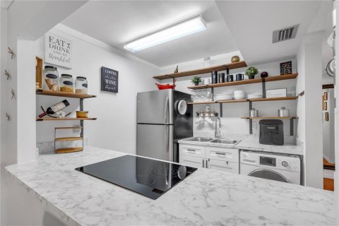 Condominio en alquiler en Orlando, Florida, 1 dormitorio, 60.85 m2 № 1816750 - foto 7