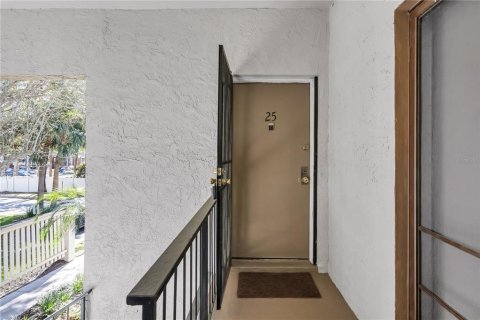 Condominio en alquiler en Orlando, Florida, 1 dormitorio, 60.85 m2 № 1816750 - foto 1