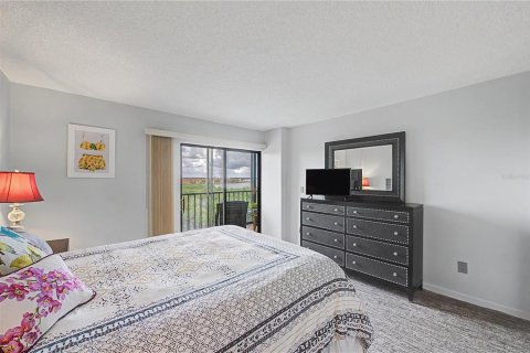 Condo in Clearwater, Florida, 2 bedrooms  № 2211335 - photo 20