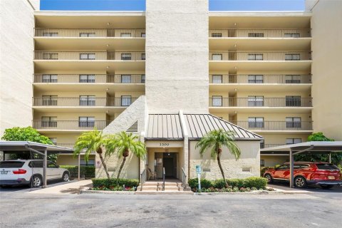 Condo in Clearwater, Florida, 2 bedrooms  № 2211335 - photo 2