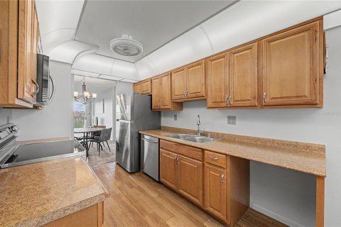 Condo in Clearwater, Florida, 2 bedrooms  № 2211335 - photo 6