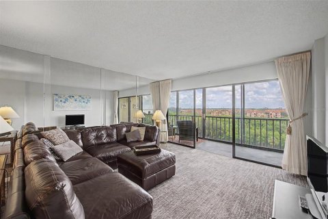 Condo in Clearwater, Florida, 2 bedrooms  № 2211335 - photo 13
