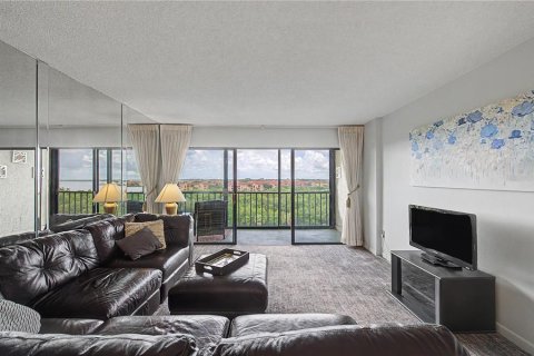 Condo in Clearwater, Florida, 2 bedrooms  № 2211335 - photo 15