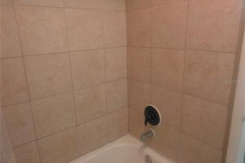 Condo in Orlando, Florida, 1 bedroom  № 2394449 - photo 16