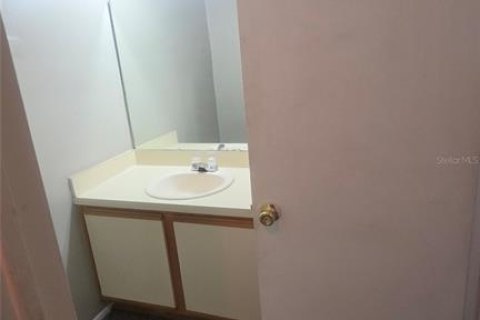 Condo in Orlando, Florida, 1 bedroom  № 2394449 - photo 17