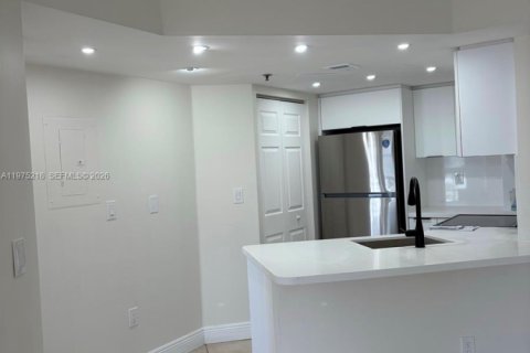 Condo in Miami, Florida, 1 bedroom  № 2043108