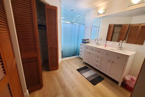 Copropriété à louer à Orlando, Floride: 3 chambres, 139.35 m2 № 2299234 - photo 11