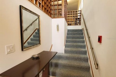 Copropriété à louer à Orlando, Floride: 3 chambres, 139.35 m2 № 2299234 - photo 4