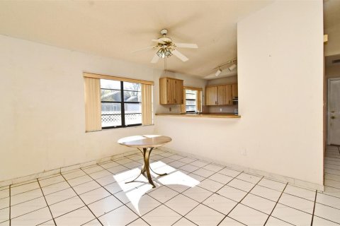 Villa ou maison à vendre à Casselberry, Floride: 3 chambres, 158.21 m2 № 1533089 - photo 12