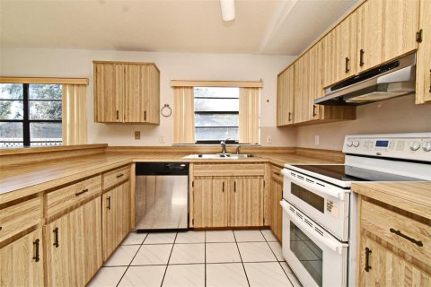 Villa ou maison à vendre à Casselberry, Floride: 3 chambres, 158.21 m2 № 1533089 - photo 9
