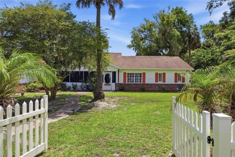 Casa en Leesburg, Florida 3 dormitorios, 256.87 m2 № 2117949