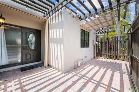 Townhouse in Pembroke Pines, Florida 2 bedrooms, 122.45 sq.m. № 1847671 - photo 6