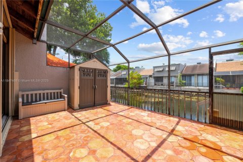 Townhouse in Pembroke Pines, Florida 2 bedrooms, 122.45 sq.m. № 1847671 - photo 29