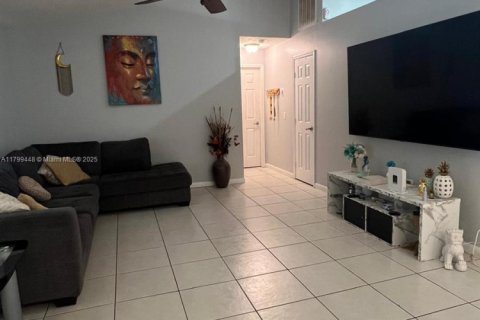 Casa en venta en Port St. Lucie, Florida, 3 dormitorios, 138.52 m2 № 1979386 - foto 12