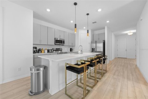 Casa en alquiler en Davenport, Florida, 4 dormitorios, 177.44 m2 № 1917294 - foto 11